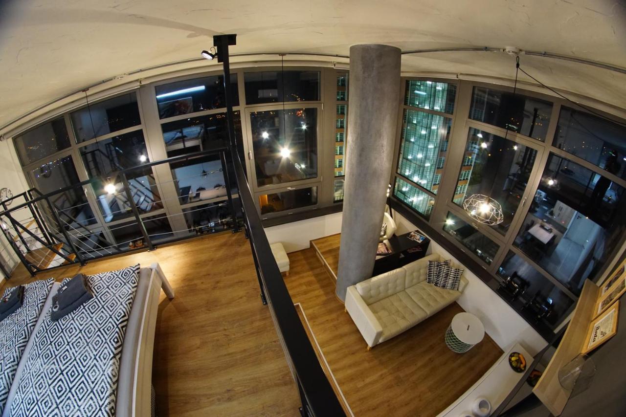 View Skyscraper Bata - Loft Xl Lejlighed Zlín Eksteriør billede